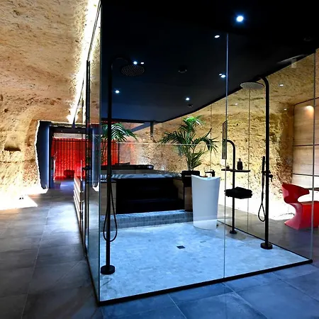 OMIRA - Nuits d'exception&spa-2
